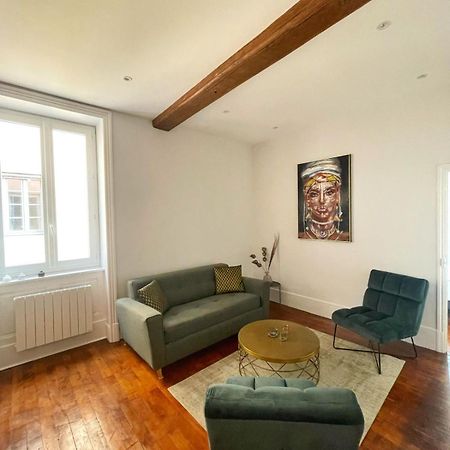 Center Macon Charmant Appartement Avec Vue Sur La Saone Bagian luar foto